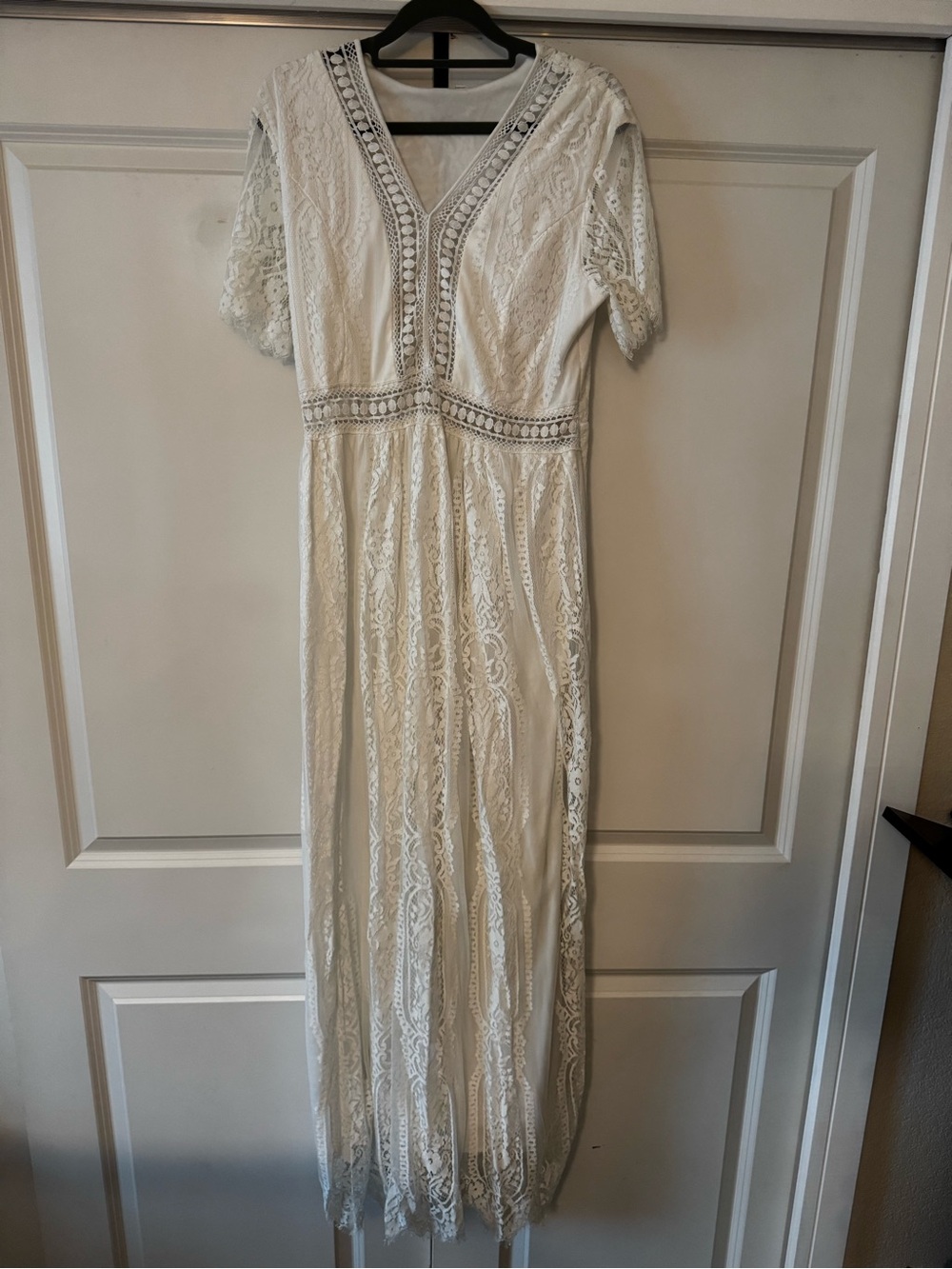 White Lace V-Neck Maxi Dress - Bohemian Women's Dress